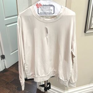 Lou & Grey Cream Lightweight Sweatshirt